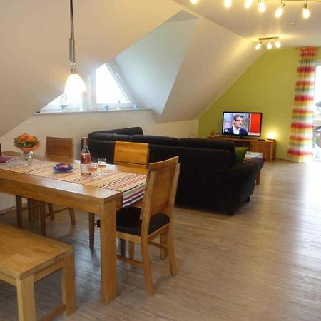 Ferienwohnung Regenbogenhaus Hasselberg  Buitenkant foto
