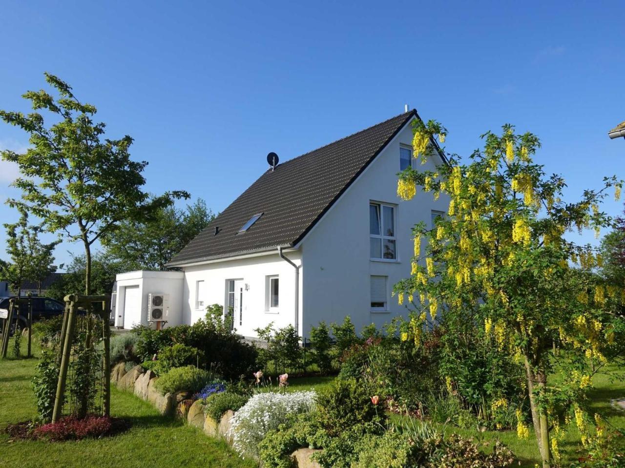 Ferienwohnung Regenbogenhaus Hasselberg  Buitenkant foto